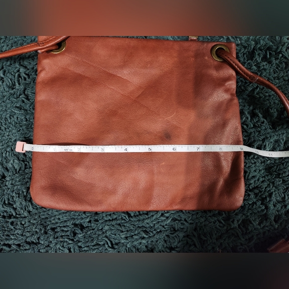Margot Leather Crossbody Bag - Picture 9 of 10